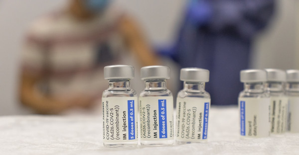 El TSJA rechaza suspender la campaña de vacunación contra el Covid-19 en Andalucía