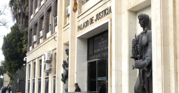 El Tribunal Superior de Justicia de Murcia exige certificado COVID para restaurantes y discotecas