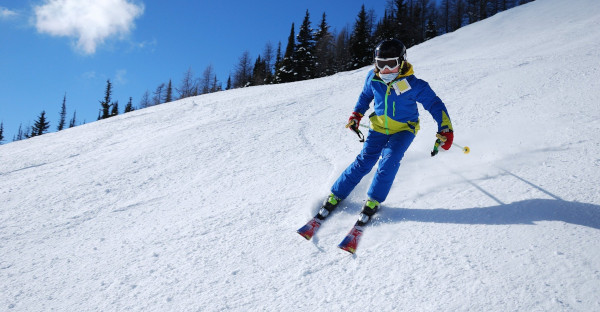 Un tribunal determina la culpa exclusiva de un esquiador accidentado al intentar esquivar a unos niños
