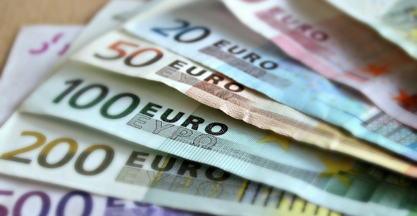 Real Decreto 285/2022: Los Letrados de la Administración de Justicia cobrarán 195 euros más al mes