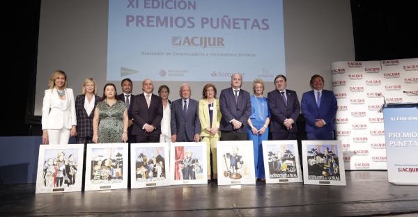 Pascual Sala recibe el Premio “Puñetas de Oro” de ACIJUR, y la “Invasión rusa en Ucrania”, Premio “Vete a Hacer Puñetas"