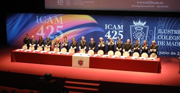 400 letrados con 25, 50 y 60 años de ejercicio profesional son homenajeados en el 425 aniversario del ICAM
