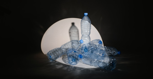En enero de 2023 entran en vigor los impuestos sobre envases de plástico e incineración de residuos