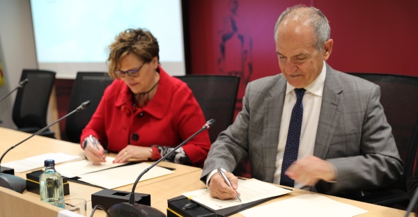 El ICAB y el Ajuntament de Barcelona firman un convenio para mejorar la orientación jurídica en el ámbito del consumo