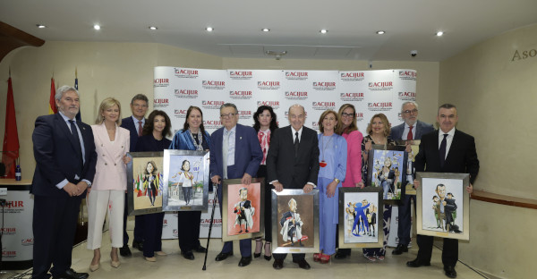 Almudena Arpón y Urquiola de Palacio reciben el Premio ‘Puñetas de Oro’ de ACIJUR