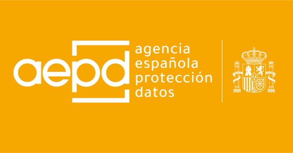 La AEPD sanciona al Ayuntamiento de Santiago por notificar una multa de tráfico dejando a la vista los datos del sancionado