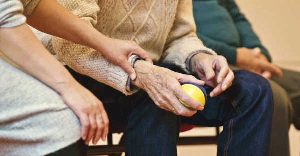 Multan con 38.000 euros a una residencia de ancianos de Ourense por cometer seis infracciones